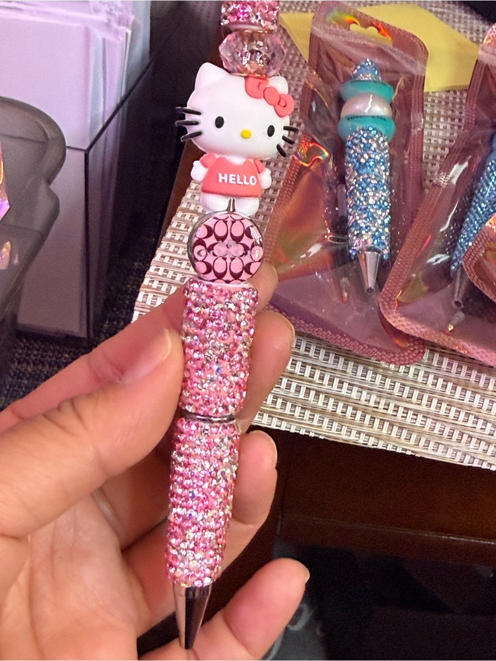 Hello Kitty Pink Glitter Kids Pen with Character Topper
